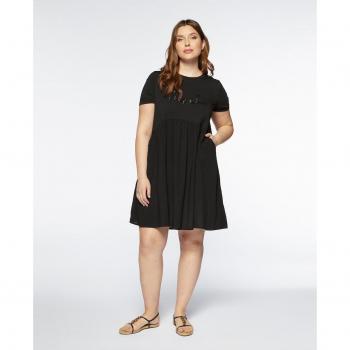 Vestido corto con bordado frontal de lentejuelas