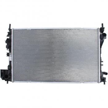 Radiador de refrigeración del motor NISSENS 630742, para vehículos, fabricado en aluminio, con alta eficiencia térmica, diseño optimizado para una mejor circulación del líquido refrigerante, compatible con múltiples modelos de automóviles
