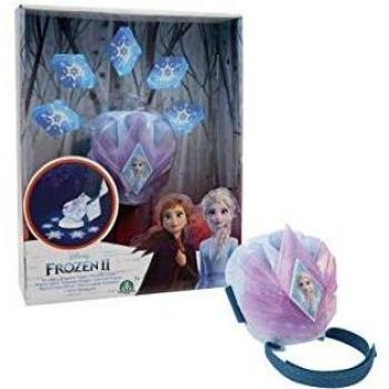 Juguetes Famosa- Frozen 2 Magic Ice Steps, Proyector con Luz y Sonidos, para surcar los Mares como Elsa en la pelicula