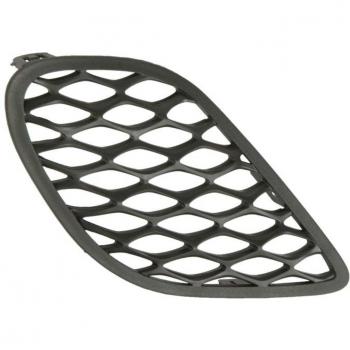 Pieza de parachoques delantera BLIC 6502-07-0932913SP con rejilla integrada, fabricada en plástico de alta calidad, diseño específico para vehículos, fácil instalación y ajuste perfecto