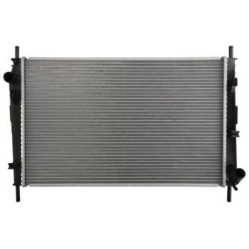 Radiador NISSENS 620411 para refrigeración del motor, alta eficiencia, diseño optimizado para un mejor flujo de aire, fabricado con materiales de calidad, compatible con múltiples modelos de vehículos