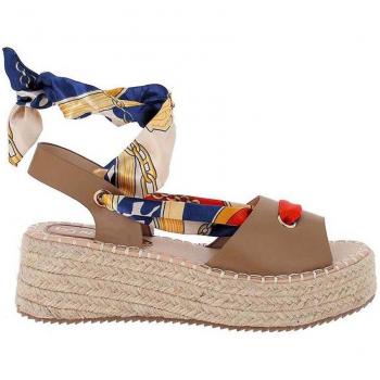 Sandalias de plataforma de mujer en beige con tira estampada