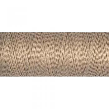 Hilo de Coser Polyester Gutermann Todo Uso Beige Ceniza (215)