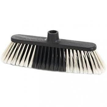 Escoba Estándar Maya Celinda - Negro y Beige, características: diseño ergonómico, cerdas resistentes, mango de plástico resistente, ideal para uso doméstico y limpieza en seco
