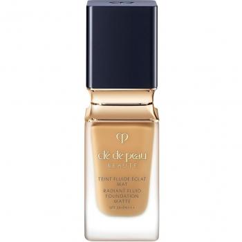 Clé de Peau Beauté Radiant Fluid Foundation Matte SPF 20, Deep Tan Buff (35 mL)