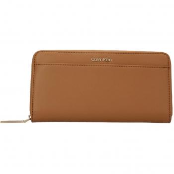 Calvin Klein - Cartera grande en negro con cremallera