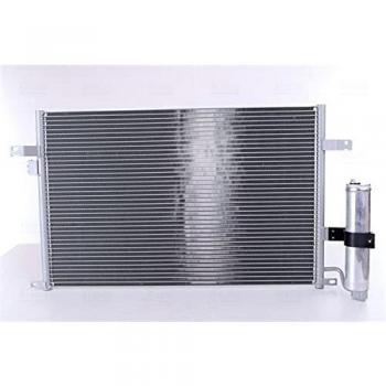 Condensador de aire acondicionado Nissens 94725, compatible con sistemas de aire acondicionado, alta eficiencia en refrigeración, diseño optimizado para mejor flujo de aire, fabricado con materiales duraderos y resistentes a la corrosión