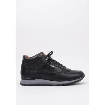 Botín Deportivo Kangaroos 300 Negro para Hombre en Piel de Primera Calidad con Membrana XDRY