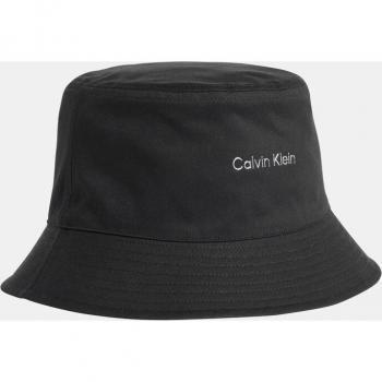 Gorro bucket de algodón ecológico en negro Calvin Klein