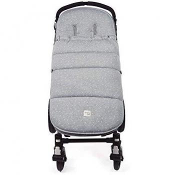 Walking Mum. Saco silla de paseo Dreamer. Funda para silla de paseo. Tejido en punto ideal para invierno. Uso universal. Color Gris/Estampado de estrellas. Medidas 50 x 3 x 88 cm