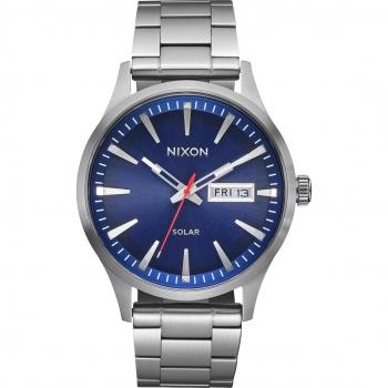 Nixon Sentry Solar A1346-5091 - Reloj de acero inoxidable azul para hombre