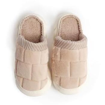 Pantuflas Cuadros Beige Admas para Mujer