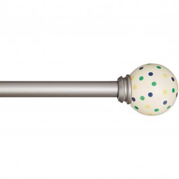 Amazon Basics - Barra de cortinas decorativa de 1,6 cm con remates lunares, 71 cm, Lunares Azules/Amarillos/Verdes