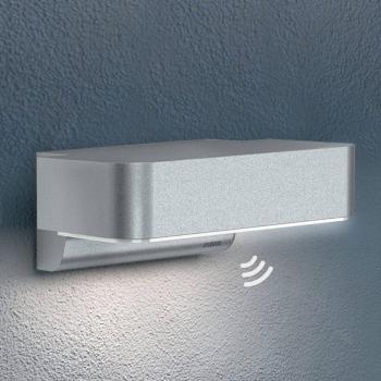 Luz de pared LED Steinel L 800 iHF con sensor de movimiento, IP44, aluminio, 8W, 400lm, luz cálida