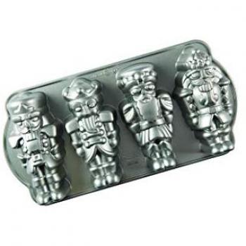 Molde para mini pasteles Cascanueces Nordic Ware, bandeja de aluminio fundido para hornear, color plateado