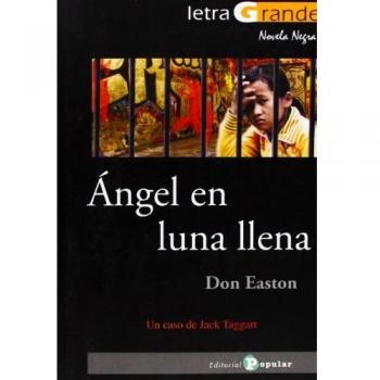 Angel en luna llena