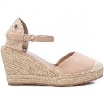 Sandalia de mujer Xti 142382 Camel con hebilla
