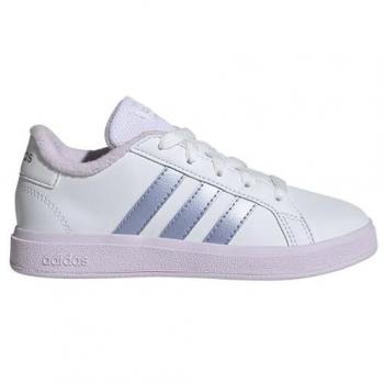 Zapatillas adidas grand court 2.0 infantil blanco características: diseño clásico, color blanco, cierre de cordones, suela de goma para mayor tracción, parte superior de cuero sintético, plantilla acolchada para comodidad y soporte