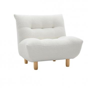 Sillón nórdico de borreguillo blanco y madera clara YUMI