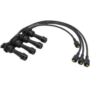 Juego de cables de encendido NGK 0711 - Cables de encendido, marca NGK, modelo 0711, alta calidad, resistencia al calor y a la corrosión, diseño específico para una óptima transmisión de corriente eléctrica