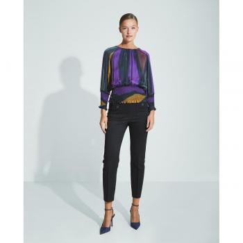 Pantalón de mujer pitillo con nervio central