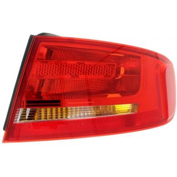 Piloto posterior TYC 11-6517-11-2 con luz trasera, diseño específico para vehículos, incluye características de alta visibilidad, fácil instalación y cumplimiento de normativas de seguridad