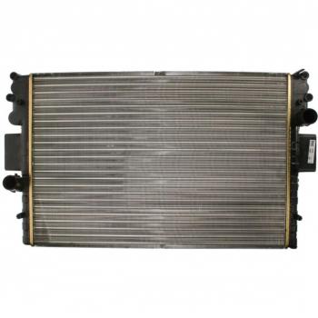 Radiador de refrigeración del motor NISSENS 61981, tipo: radiador, características: diseñado para un rendimiento óptimo en la refrigeración del motor, fabricado con materiales de alta calidad, compatible con múltiples modelos de vehículos, fácil