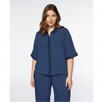 Blusa de mujer Fiorella Rubino con cuello de viscosa ECOVERO™ y aplicaciones en tejido lúrex