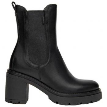 Botín elástico de mujer Nero Giardini con tacón de 5 cm, modelo Guanto TR Formia 8003 I309163D en color negro