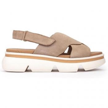 Sandalias planas de piel de serraje en color beige - modelo PICERNO