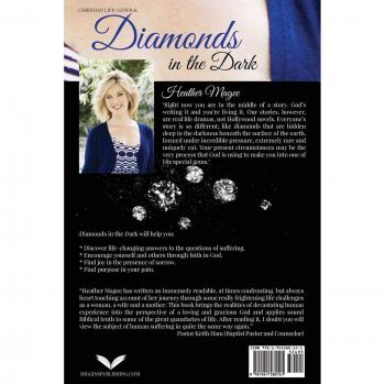 Diamantes en la Oscuridad: La Fe de una Mujer ante Dos Diagnósticos de Cáncer - Libro en Tapa Blanda