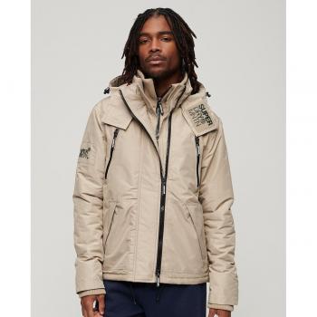 Chaqueta cortavientos Mountain Beige de Superdry