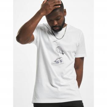 Mister Tee Seagull Trainers T-Shirt