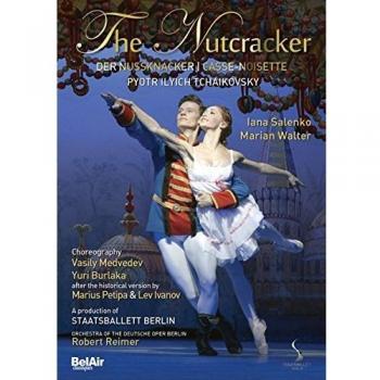 Tchaikovsky's The Nutcracker: Classic Ballet DVD with English Subtitles