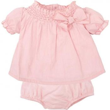 Conjunto de bebé niña en color rosa con lazo decorativo