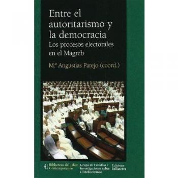 Entre el autoritarismo y la democracia
