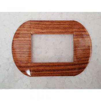Placa Compatible Living Internacional Bticino de Madera de Roble con 4 Agujeros