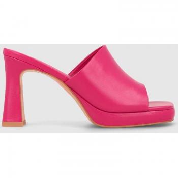 Sandalias de mujer en piel de color fucsia