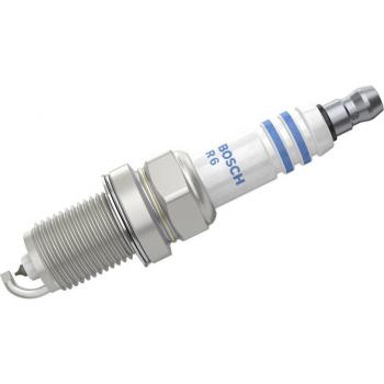 Bujía de encendido BOSCH Platinum 0 242 230 626 para OPEL, JEEP y CHRYSLER