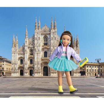 Muñeca Luna Fashion Week - COROLLE, Muñeca para niñas, Estilo Fashion Week, 4 Piezas, Aroma de Vainilla, 28 cm, a Partir de 4 años, Color Natural