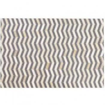 Alfombra de piel de vaca jacquard gris y beige con patrón geométrico chevron retro 140 x 200 cm Baggoze