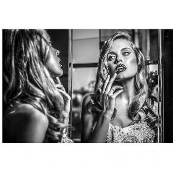 Lienzo Impresión Mujer 120 x 4 x 80 cm en Cristal Templado Blanco y Negro