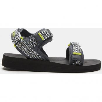 Sandalias Lacoste Suruga de hombre en material sintético, color gris, blanco y amarillo, talla 43