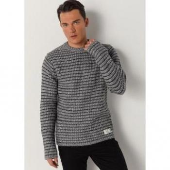 Jersey cuello caja con rayas de Lois Jeans