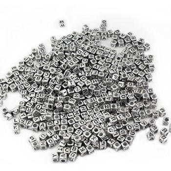 ESUMIC Mezclado 500PCS 6mm Granos de acrílico de la Letra de plástico Granos del Espaciador del Alfabeto Colorido Cubo para Las Pulseras DIY Collares Cadenas