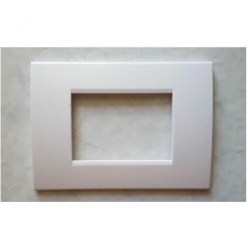 Placa Compatible Living Light ABS 3-4-7 Postes Coloridos Blanco Opaco - 3 Orificios