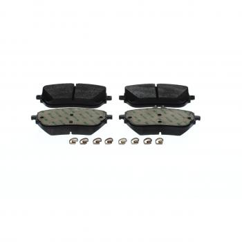 Bosch Juego de 4 pastillas de freno para MERCEDES-BENZ: Classe A, Classe CLA, Classe B, Classe GLB, Classe GLA (Ref: 0 986 424 887)