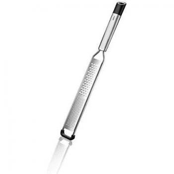 Rallador Multifuncción Primeline de Gefu, 2 superficies de rallado, acero inoxidable, mango ergonómico y base antideslizante