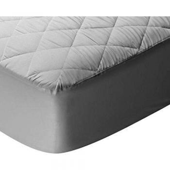 Pikolin Home Essential - Protector de colchón acolchado, impermeable y transpirable, 60 x 120 cm