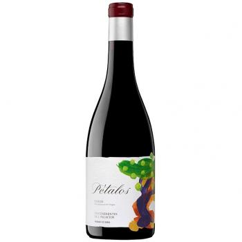 Vino Tinto Pétalos del Bierzo 2022 - Variedad de uva Mencía, Denominación de Origen Bierzo, con notas frutales y florales, cuerpo medio, taninos suaves y un final